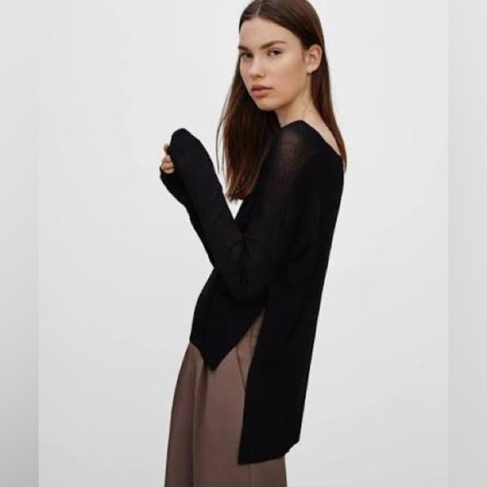 Aritzia Wilfred Librement Asymmetrical‎ Boxy Fit Oversized Sweater Black Size M